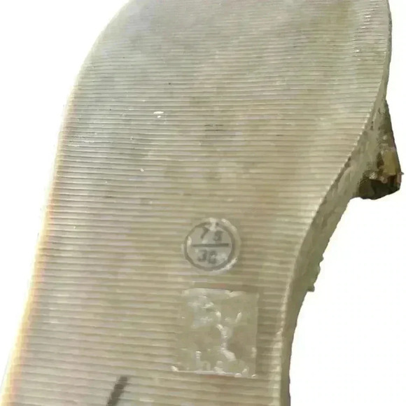 Chinese Laundry Sandals - Picture 4 of 4